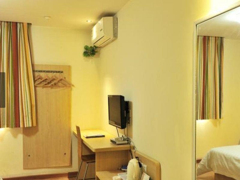 7 Days Inn Chengdu East Railway Station West Squar المظهر الخارجي الصورة